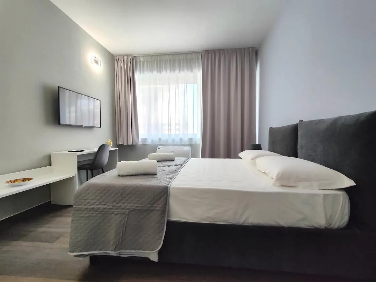 Nine Sweet Rooms Syracuse 0*,  Italia